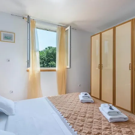 Nensi Apartment Poreč