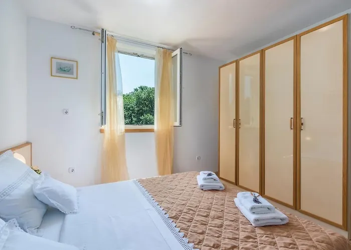 Nensi Apartman Porec