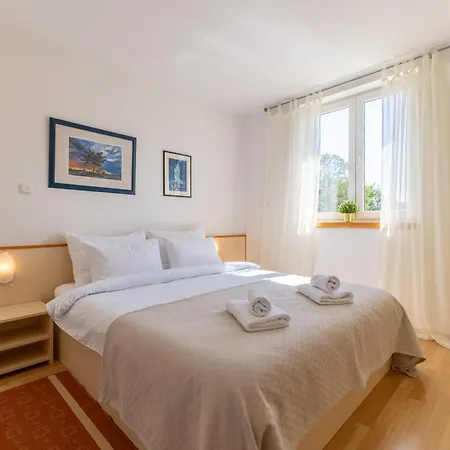 Apartmán Nensi *